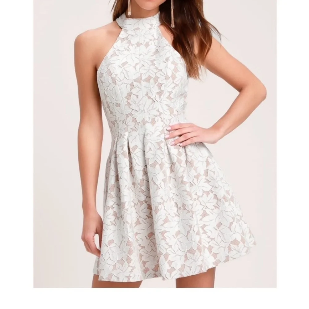 Lulus Seasons of Love Lace Halter Skater Dress
New - Picture 4 of 6